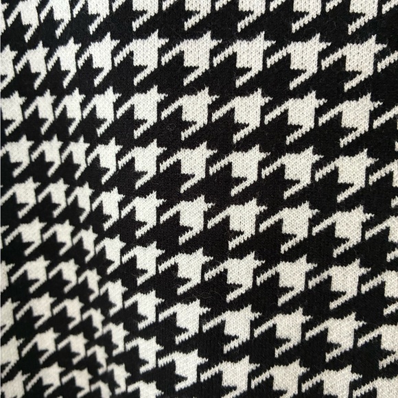 NWT Houndstooth Knit Long Open Front Cardigan - Picture 6 of 7
